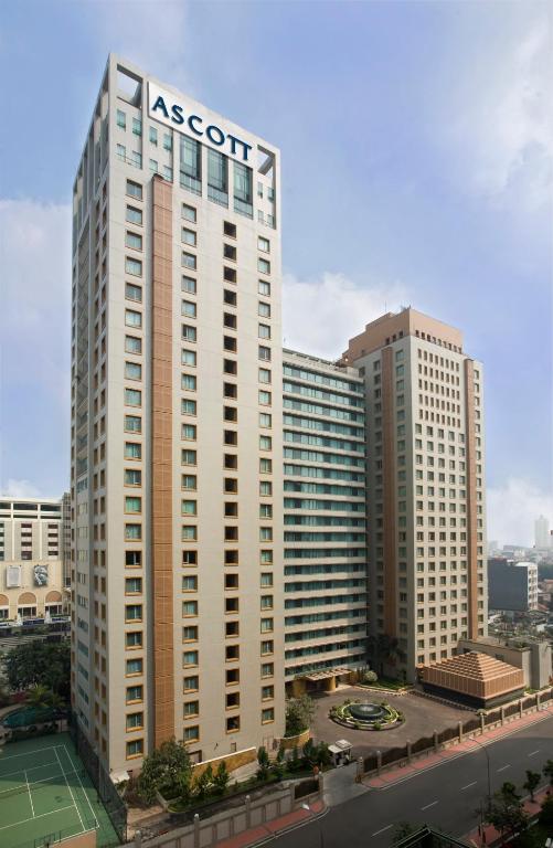Hotel Ascott Jakarta menawarkan hunian premium di pusat kota dengan apartemen modern, fasilitas lengkap, dan layanan berstandar internasional, ideal untuk bisnis maupun liburan.